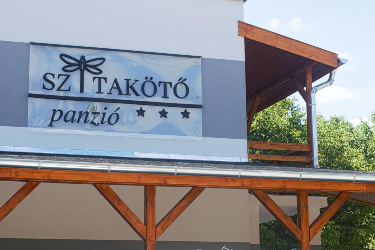 Szitakoeto Panzio Hotel Tiszafüred Eksteriør billede